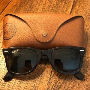 Ray-Ban Classic Wayfarer Polarized Tortoise Shell